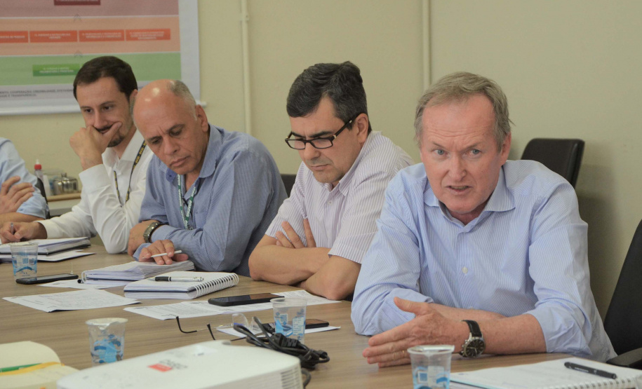 A Agência de Defesa Agropecuária do Paraná (Adapar) publicou nesta quarta-feira (6) nova norma que prorroga o prazo para a semeadura de soja no Estado. A portaria nº 342/2019, que estabelece o período de vazio sanitário e outras medidas para o controle da ferrugem asiática no Estado, substitui a nº 202/2017, que determinava 31 de dezembro como data limite para o plantio. A nova norma não define a data final para a semeadura. Foto: SEAB