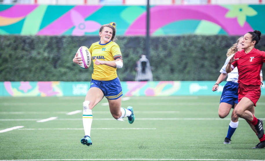 Rafaela de Conti Zanellato – A atleta do Curitiba Rugby Club e da Seleção Brasileira, de 20 anos, ajudou o Brasil a ser campeão do Hong Kong Sevens, a segunda divisão mundial feminina. Nos Jogos Pan-Americanos de Lima, a equipe garantiu a quarta colocação.Foto: Pedro Ramos/ rededoesporte.gov.br
