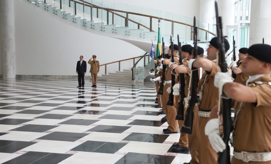 Vice-governador Darci Piana recebe o embaixador da República da Indonésia, Edi Yusup. 07/11/2019 Foto: José Fernando Ogura/AEN