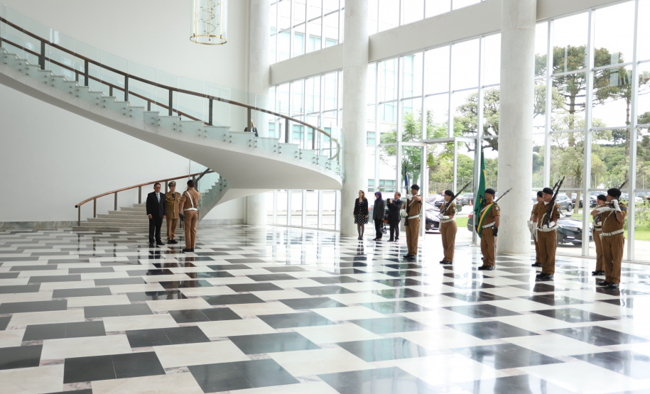Vice-governador Darci Piana recebe o embaixador da República da Indonésia, Edi Yusup. 07/11/2019 Foto: José Fernando Ogura/AEN