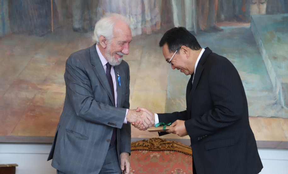 Vice-governador Darci Piana recebe o embaixador da República da Indonésia, Edi Yusup. 07/11/2019 Foto: José Fernando Ogura/AEN