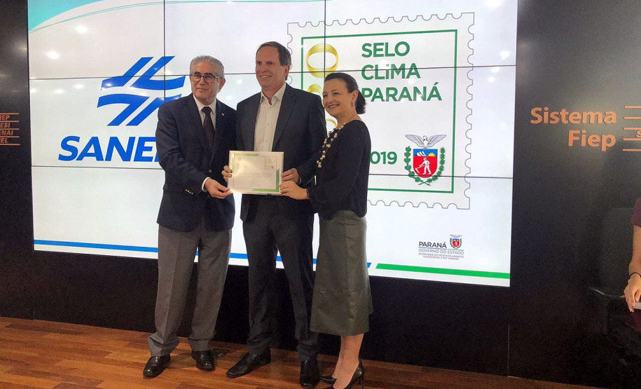 A Sanepar recebeu, na manhã desta quinta-feira (7), o Selo Clima Paraná Ouro 2019, em cerimônia da 5ª edição do prêmio, na Federação das Indústrias do Paraná, em Curitiba. Foto: Sanepar