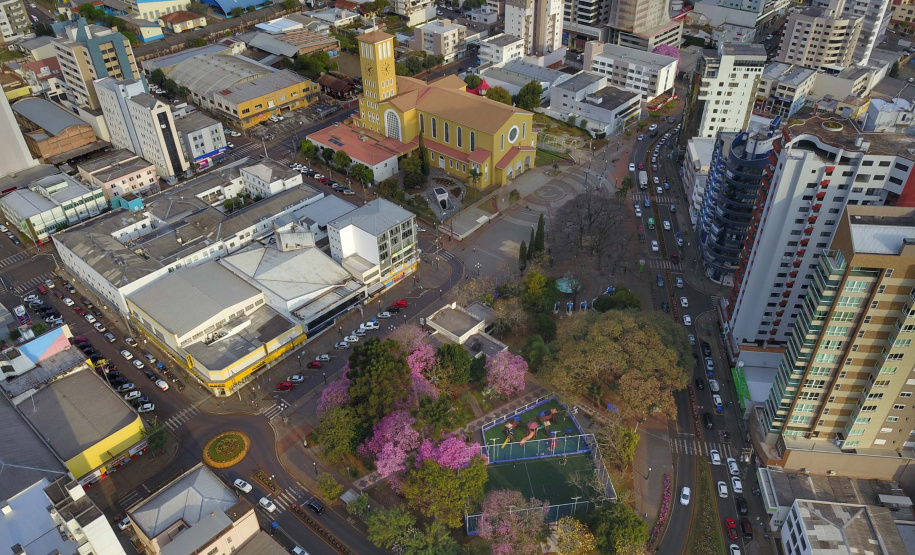Pela quinta vez neste ano o Governo do Estado vai transferir sua sede para o Interior do Paraná. Pato Branco, na região Sudoeste, será a capital administrativa do Executivo na próxima semana. O ato de instalação ocorre na terça-feira (12), às 9 horas, na Casa do Prefeito, dentro do Parque de Exposição do município. As atividades do governo acontecem paralelamente à IV Feira de Ciência, Tecnologia e Inovação - Inventum. Curitiba, 08-11-2019. Foto: José Fernando Ogura/AEN