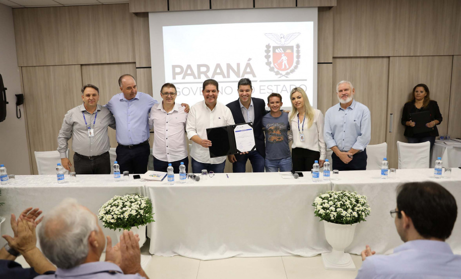 A Companhia de Saneamento do Paraná (Sanepar) vai ampliar o abastecimento de água e o esgotamento sanitário em Laranjeiras do Sul, no Centro-Oeste do Estado. A empresa está investindo R$ 17,6 milhões em obras no sistema de abastecimento e distribuição de água e mais R$ 1,9 milhão em melhorias no tratamento do esgoto. Foto: Divulgação/Sanepar