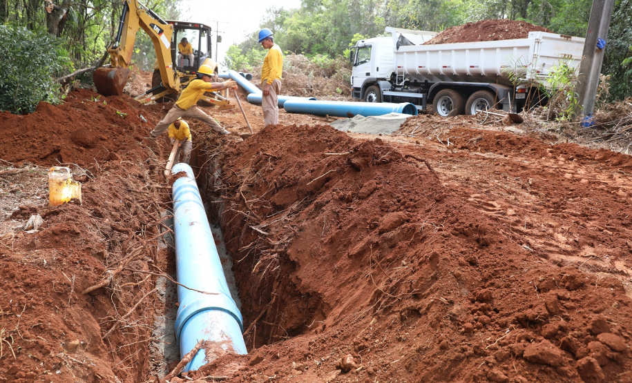 A Companhia de Saneamento do Paraná (Sanepar) vai ampliar o abastecimento de água e o esgotamento sanitário em Laranjeiras do Sul, no Centro-Oeste do Estado. A empresa está investindo R$ 17,6 milhões em obras no sistema de abastecimento e distribuição de água e mais R$ 1,9 milhão em melhorias no tratamento do esgoto. Foto: Divulgação/Sanepar
