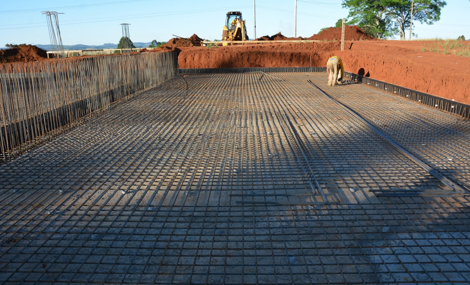 A Companhia de Saneamento do Paraná (Sanepar) vai ampliar o abastecimento de água e o esgotamento sanitário em Laranjeiras do Sul, no Centro-Oeste do Estado. A empresa está investindo R$ 17,6 milhões em obras no sistema de abastecimento e distribuição de água e mais R$ 1,9 milhão em melhorias no tratamento do esgoto. Foto: Divulgação/Sanepar