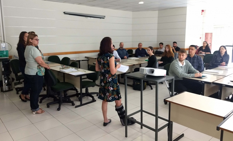 Trinta e nove servidores públicos assumiram nesta segunda-feira (11) seus cargos no Executivo Estadual. Eles foram aprovados no Edital 079/2017 e ocuparão cargos de nível superior e médio. Com a posse dos outros 100 novos servidores em setembro, são 139 novos funcionários públicos reforçando a estrutura da administração pública estadual. Foto: Divulgação/SEAP