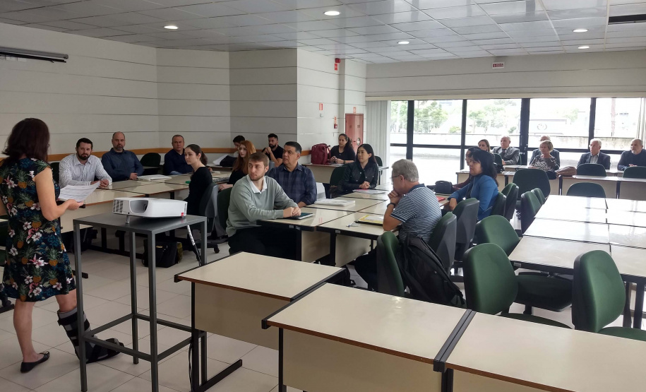 Trinta e nove servidores públicos assumiram nesta segunda-feira (11) seus cargos no Executivo Estadual. Eles foram aprovados no Edital 079/2017 e ocuparão cargos de nível superior e médio. Com a posse dos outros 100 novos servidores em setembro, são 139 novos funcionários públicos reforçando a estrutura da administração pública estadual. Foto: Divulgação/SEAP