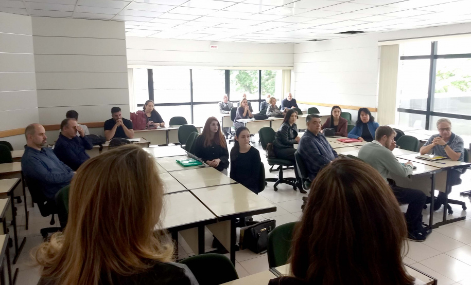 Trinta e nove servidores públicos assumiram nesta segunda-feira (11) seus cargos no Executivo Estadual. Eles foram aprovados no Edital 079/2017 e ocuparão cargos de nível superior e médio. Com a posse dos outros 100 novos servidores em setembro, são 139 novos funcionários públicos reforçando a estrutura da administração pública estadual. Foto: Divulgação/SEAP