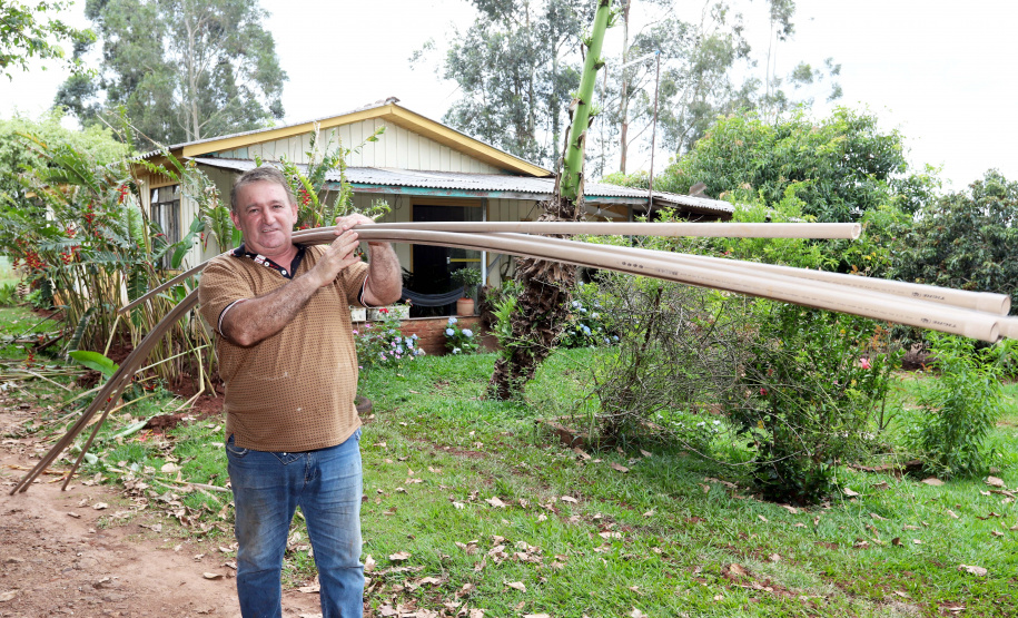 Sanepar instala água tratada na comunidade ruaral Alto do Divino, 11km da sede do município de Campo Morão. N/F: José Carlos Casalvara.Campo Mourão, 08-11-19.Foto: Arnaldo Alves / AEN.