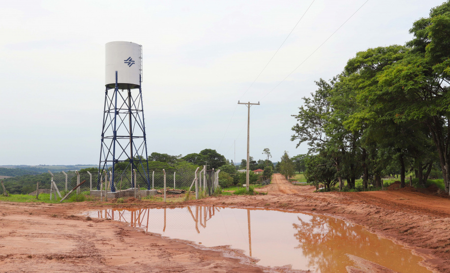 Sanepar instala água tratada na comunidade ruaral Alto do Divino, 11km da sede do município de Campo Morão. N/F: reservatório de água na comunidade de Alto do Divino.Campo Mourão, 08-11-19.Foto: Arnaldo Alves / AEN.