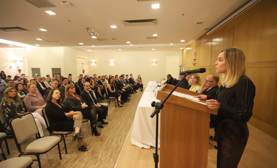 A Procuradora Geral do Estado empossa os novos Procuradores do Estado.Curitiba, 11-11-19.Foto: Arnaldo Alves / AEN.