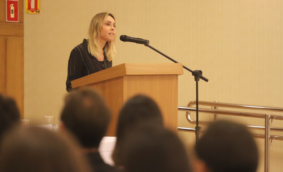 A Procuradora Geral do Estado empossa os novos Procuradores do Estado.Curitiba, 11-11-19.Foto: Arnaldo Alves / AEN.
