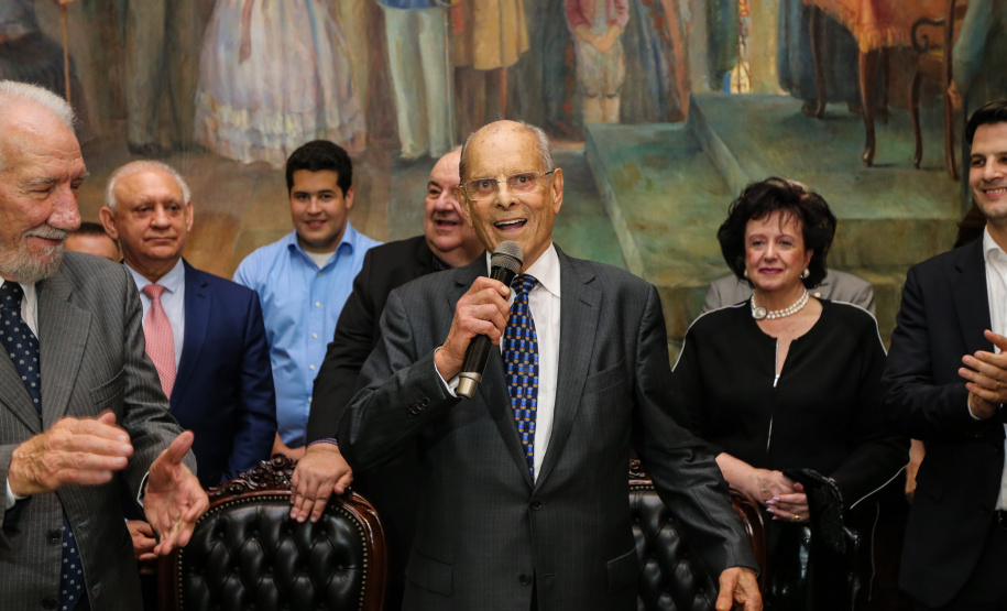 Lançamento de Livro e homenagem de universidades estaduais ao ex-governador Paulo Pimentel, no Salão Nobre do Palácio Iguaçu em Curitiba. 11/11/2019 - Foto: Geraldo Bubniak/AEN