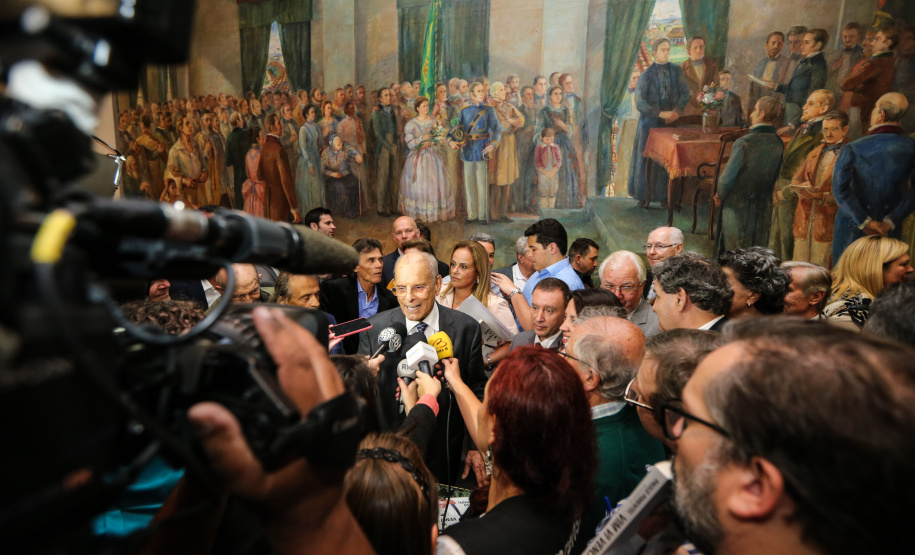 Lançamento de Livro e homenagem de universidades estaduais ao ex-governador Paulo Pimentel, no Salão Nobre do Palácio Iguaçu em Curitiba. 11/11/2019 - Foto: Geraldo Bubniak/AEN