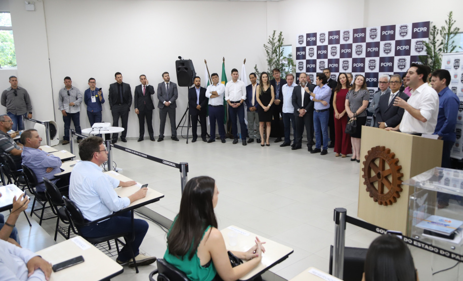 Pato Branco, no Sudoeste do Estado, ganhou uma nova sede da Delegacia da Mulher. O governador Carlos Massa Ratinho Junior inaugurou nesta terça-feira (12) o prédio em que a divisão especializada da Polícia Civil passa a funcionar. O espaço de 380 metros quadrados era utilizado pelo Fórum da cidade e foi repassado para a Secretaria de Estado da Segurança Pública. Foto: José Fernando Ogura/AEN