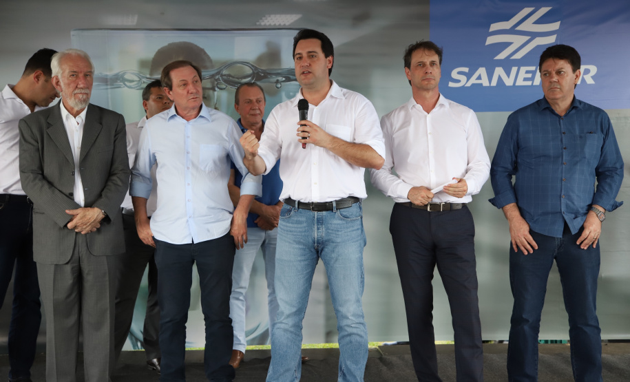 O Governo do Estado entregou nesta terça-feira (12) as obras de melhoria do sistema de abastecimento de água de Pato Branco, na região Sudoeste. O investimento foi de R$ 21 milhões. As obras foram entregues pelo governador Carlos Massa Ratinho Júnior e pelo diretor-presidente da Sanepar, Claudio Stabile.Foto: José Fernando Ogura/AEN