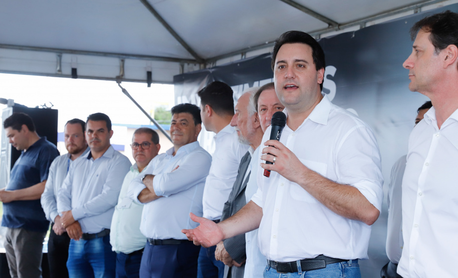 O Governo do Estado entregou nesta terça-feira (12) as obras de melhoria do sistema de abastecimento de água de Pato Branco, na região Sudoeste. O investimento foi de R$ 21 milhões. As obras foram entregues pelo governador Carlos Massa Ratinho Júnior e pelo diretor-presidente da Sanepar, Claudio Stabile.