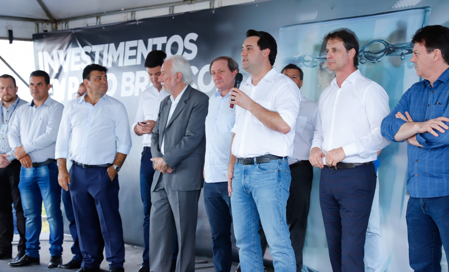 O Governo do Estado entregou nesta terça-feira (12) as obras de melhoria do sistema de abastecimento de água de Pato Branco, na região Sudoeste. O investimento foi de R$ 21 milhões. As obras foram entregues pelo governador Carlos Massa Ratinho Júnior e pelo diretor-presidente da Sanepar, Claudio Stabile.