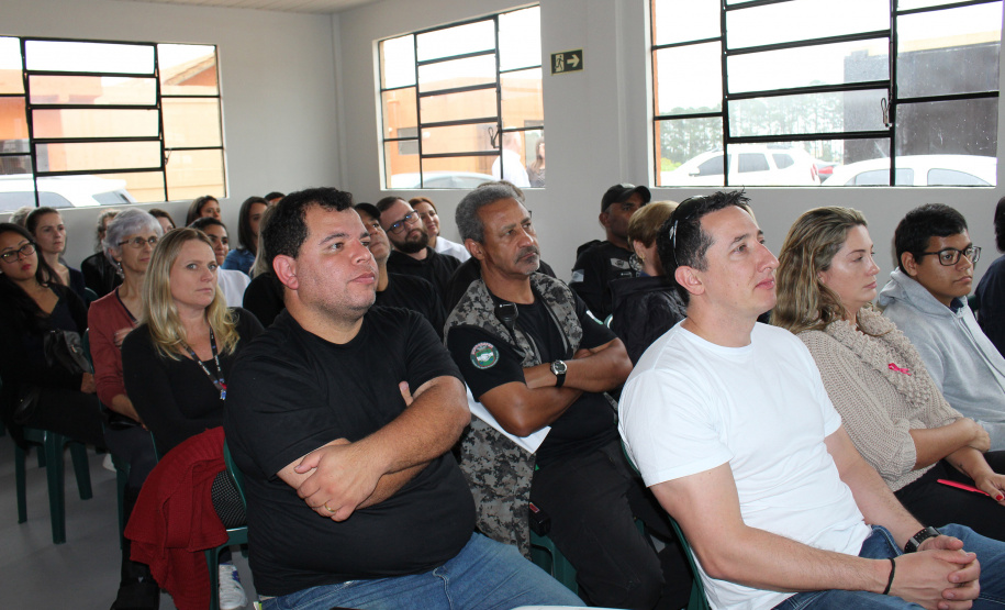 Servidores do Depen-PR de todo o Estado participam da 4ª Semana de Saúde do Trabalhador do Sistema Penitenciário. Com exames preventivos, palestras e bate-papos sobre a importância do cuidado com a saúde, o evento acontece até esta quarta-feira (13), Dia do Agente Penitenciário. As atividades foram abertas nesta terça (12), no Centro de Integração Social (CIS), em Piraquara. Foto: Divulgação/SESP