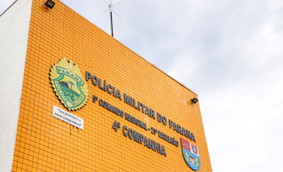 A 4ª Companhia da Polícia Militar, em Capanema, na região Sudoeste do Paraná, ganhou uma nova sede, mais moderna e ampla, com estrutura adequada para atender a população de cinco cidades da região Sudoeste. Além de Capanema, Planalto, Realeza, Pérola do Oeste e Santa Isabel do Oeste, conjunto de cidades próximo à fronteira com a Argentina, também serão assistidas pela Companhia. A inauguração foi nesta quarta-feira (13).Foto: José Fernando Ogura/AEN