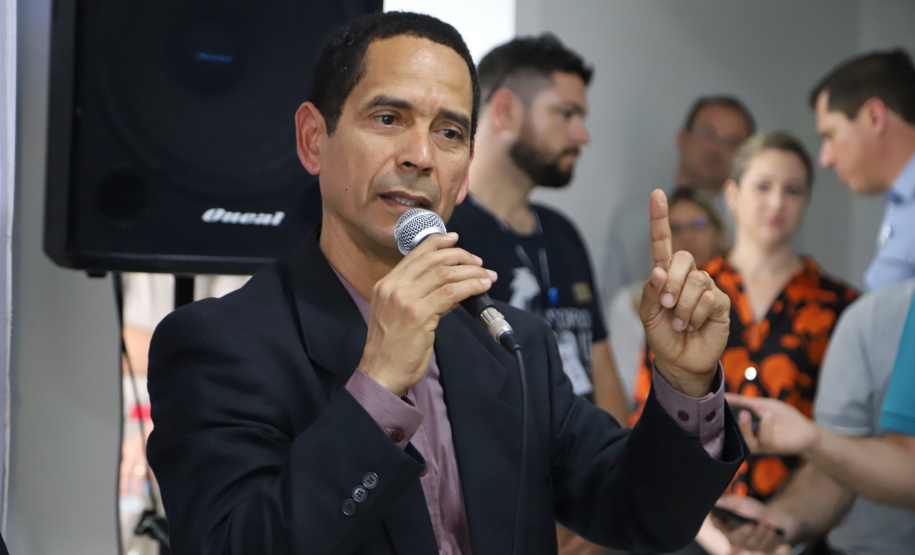 A 4ª Companhia da Polícia Militar, em Capanema, na região Sudoeste do Paraná, ganhou uma nova sede, mais moderna e ampla, com estrutura adequada para atender a população de cinco cidades da região Sudoeste. Além de Capanema, Planalto, Realeza, Pérola do Oeste e Santa Isabel do Oeste, conjunto de cidades próximo à fronteira com a Argentina, também serão assistidas pela Companhia. A inauguração foi nesta quarta-feira (13).Foto: José Fernando Ogura/AEN