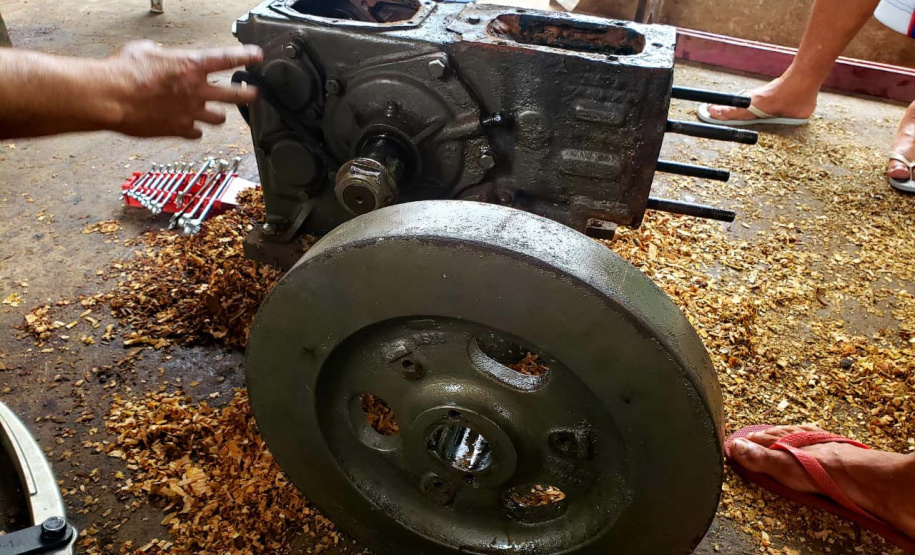 Pescadores fazem curso de mecânica de embarcações. Fotos de Pierpaolo Nota/ Portos do Paraná