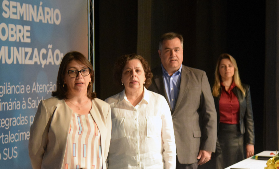 Fw: Profissionais de saúde recebem informações sobre a importância da vacinação.Foto:SESA