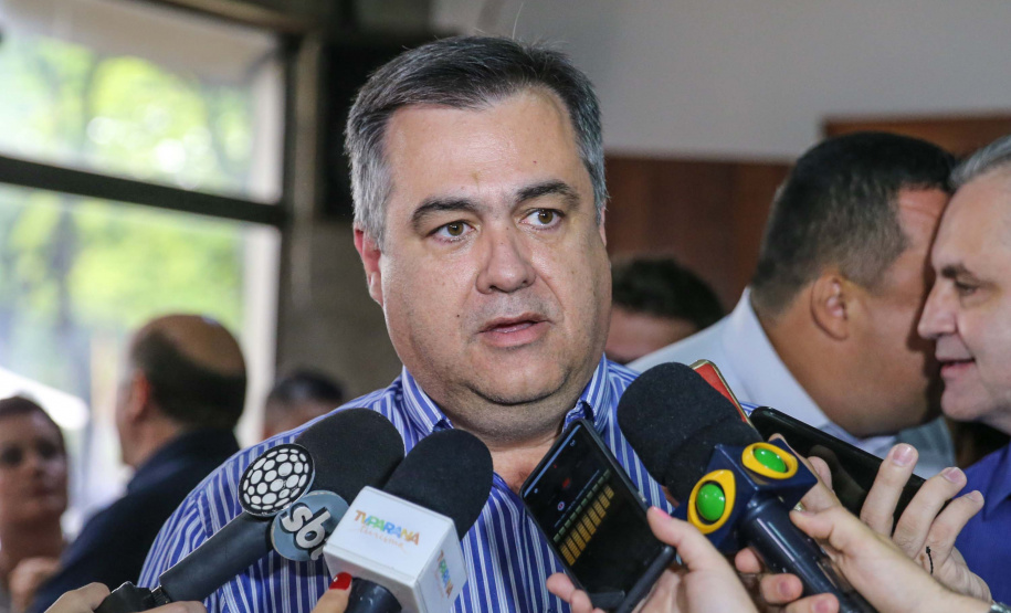 O Governo do Estado libera nesta quinta-feira (14) mais R$ 25 milhões para a continuidade das obras do Hospital da Criança de Maringá (Noroeste). A solenidade acontece na prefeitura de Maringá, com as presenças do Secretário do Desenvolvimento Urbano e Obras Públicas ? JoãoCarlos Ortega,  Secretário de Saúde ? Beto Preto, o Prefeito de Maringá, Ulisses Maia.Maringá, 14/11/2019 -  Foto: Geraldo Bubniak/AEN