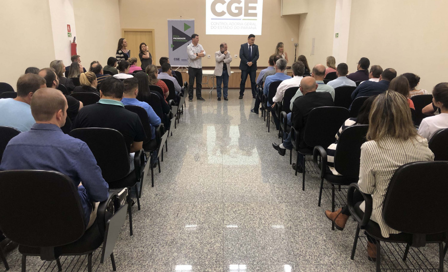 Novos servidores passam a integrar o quadro da Controladoria-Geral do Estado. Eles já começaram a capacitação para conhecer em detalhes as atividades de combate à corrupção desenvolvidas pelas coordenadorias da CGE. Foto: Divulgação/CGE