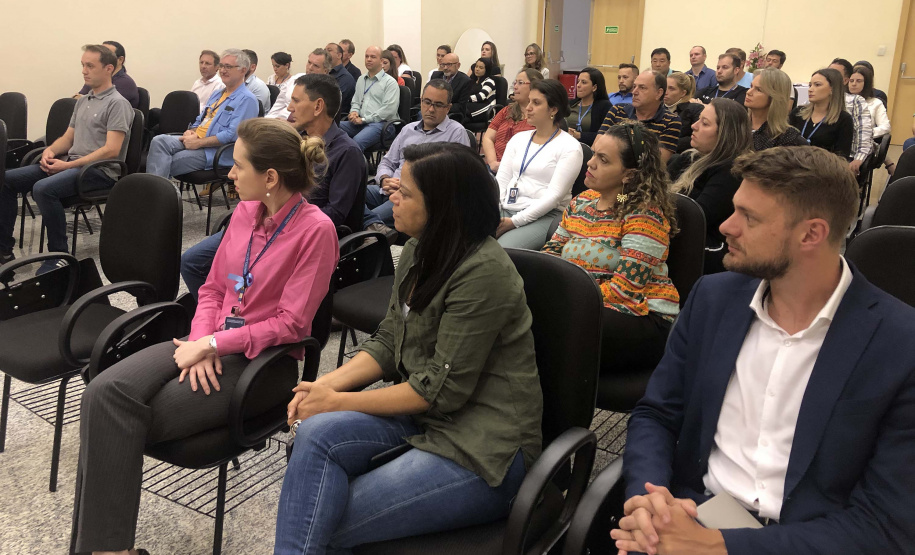 Novos servidores passam a integrar o quadro da Controladoria-Geral do Estado. Eles já começaram a capacitação para conhecer em detalhes as atividades de combate à corrupção desenvolvidas pelas coordenadorias da CGE. Foto: Divulgação/CGE