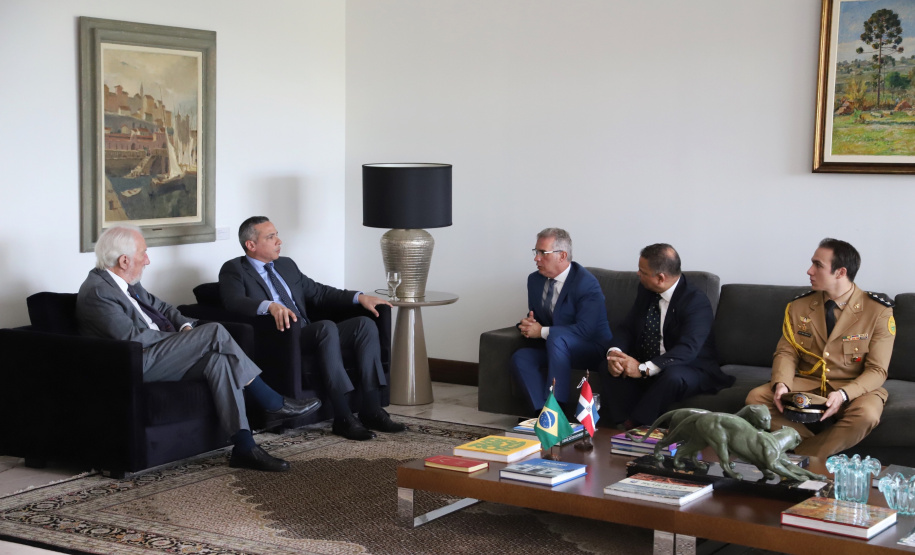 O Governo do Paraná estabeleceu os primeiros contatos para uma futura parceria com a República Dominicana