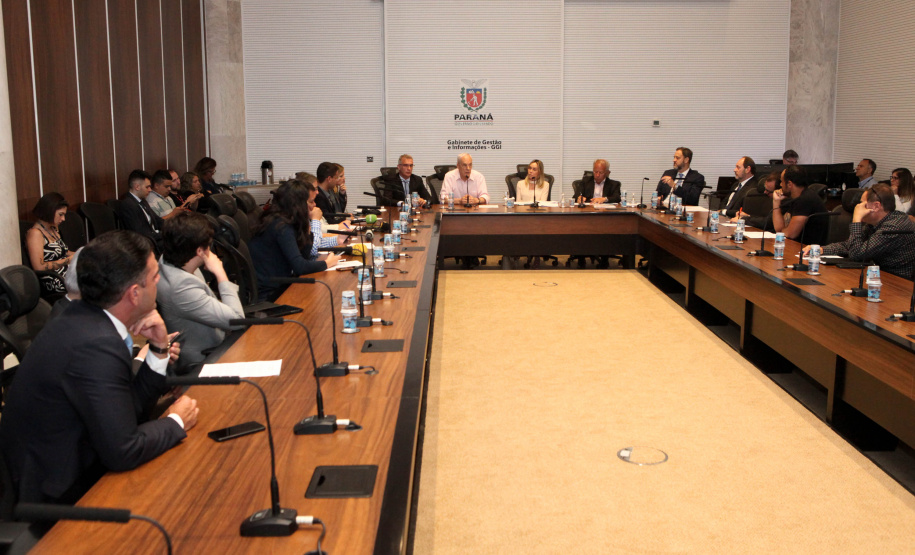 O secretário da Administração e da Previdência, Reinhold Stephanes, concede nesta terça-feira (19) entrevista coletiva para detalhar a proposta do Governo de atualização da previdência dos servidores estaduais.Foto: Ari Dias/AEN