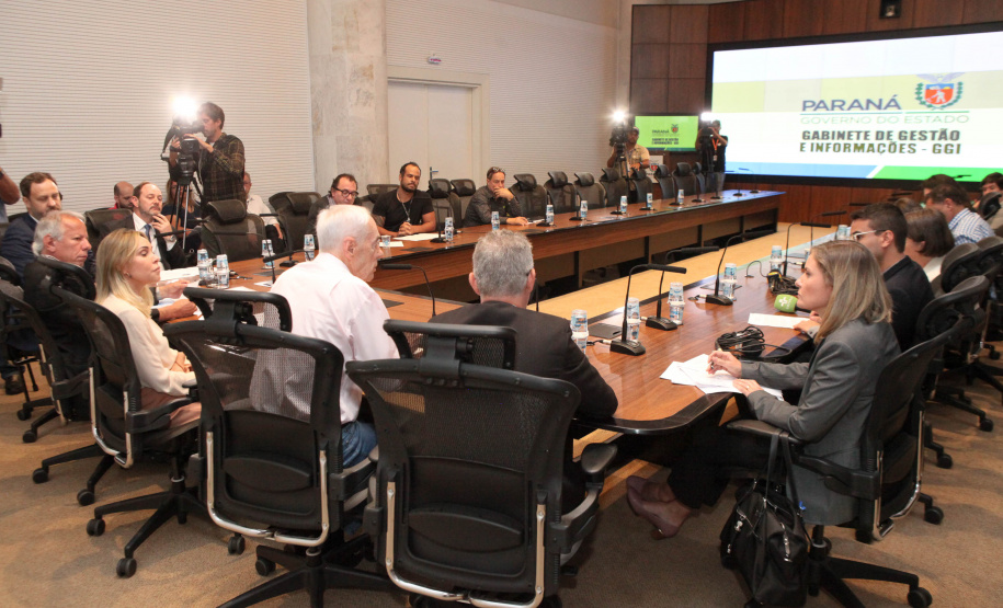 O secretário da Administração e da Previdência, Reinhold Stephanes, concede nesta terça-feira (19) entrevista coletiva para detalhar a proposta do Governo de atualização da previdência dos servidores estaduais.Foto: Ari Dias/AEN