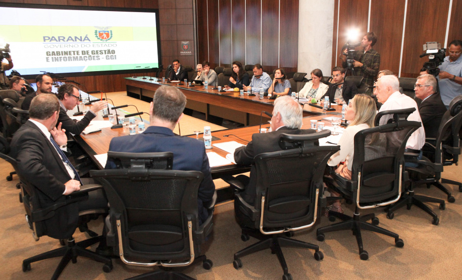 O secretário da Administração e da Previdência, Reinhold Stephanes, concede nesta terça-feira (19) entrevista coletiva para detalhar a proposta do Governo de atualização da previdência dos servidores estaduais.Foto: Ari Dias/AEN