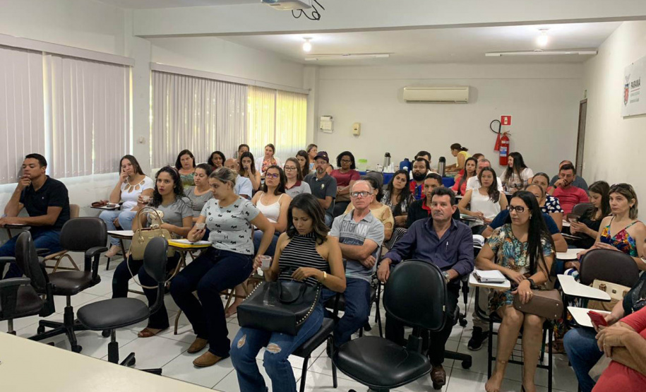 A Força-Tarefa Infância Segura, criada pela Secretaria da Justiça, Família e Trabalho, reuniu nesta terça-feira (19) cerca de 600 pessoas de 205 municípios em um curso, transmitido via webconferência, para a formação interdisciplinar de profissionais do Sistema de Garantia dos Direitos da Criança e do Adolescente do Paraná. Foto: Divulgação/SEJUF