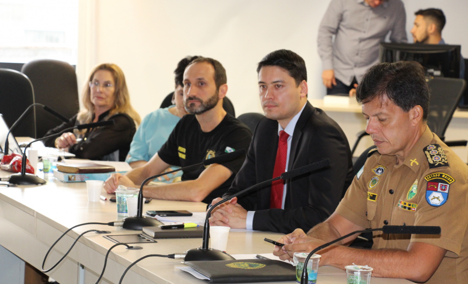 A Força-Tarefa Infância Segura, criada pela Secretaria da Justiça, Família e Trabalho, reuniu nesta terça-feira (19) cerca de 600 pessoas de 205 municípios em um curso, transmitido via webconferência, para a formação interdisciplinar de profissionais do Sistema de Garantia dos Direitos da Criança e do Adolescente do Paraná. Foto: Divulgação/SEJUF