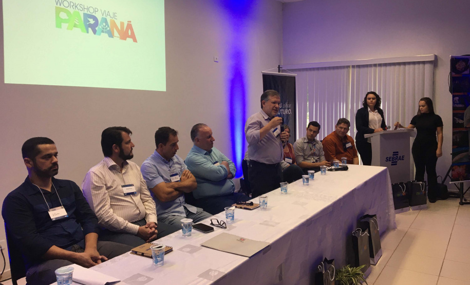 A Paraná Turismo promoveu nesta quarta-feira (20) o workshop Viaje Paraná, desta vez na região Ecoaventuras histórias e sabores na cidade de Campo Mourão. Ao todo serão 14 workshops nas 14 regiões turísticas do Estado coordenados pelas assessoras técnicas Alessandra de Paula Xavier e Vera Meza. Foto: Edson Thomaz