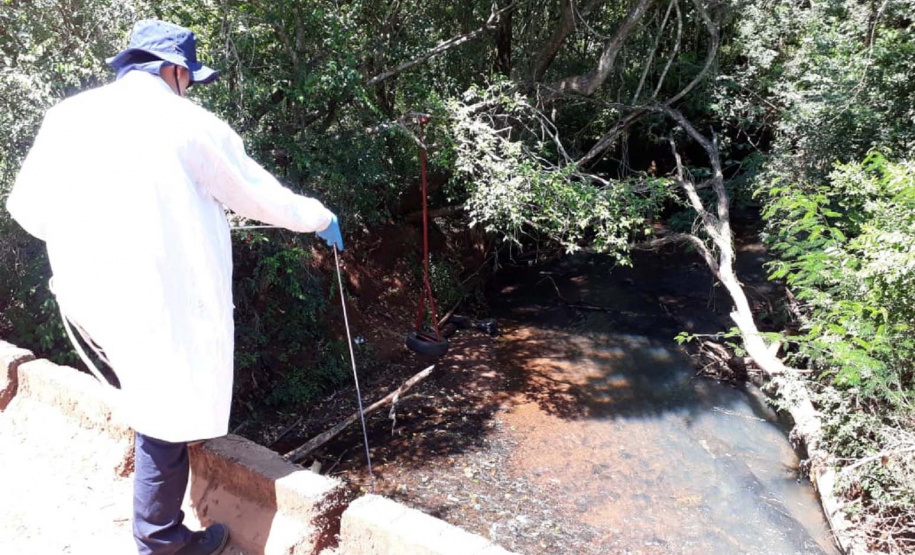 Técnicos da Sanepar iniciaram esta semana os levantamentos e diagnóstico da bacia dos rios Cascavel, Peroba e Saltinho, que abastecem os moradores de Cascavel, e do Rio São José, que vai contribuir com o suprimento da cidade a partir do ano que vem. Foto: Sanepar