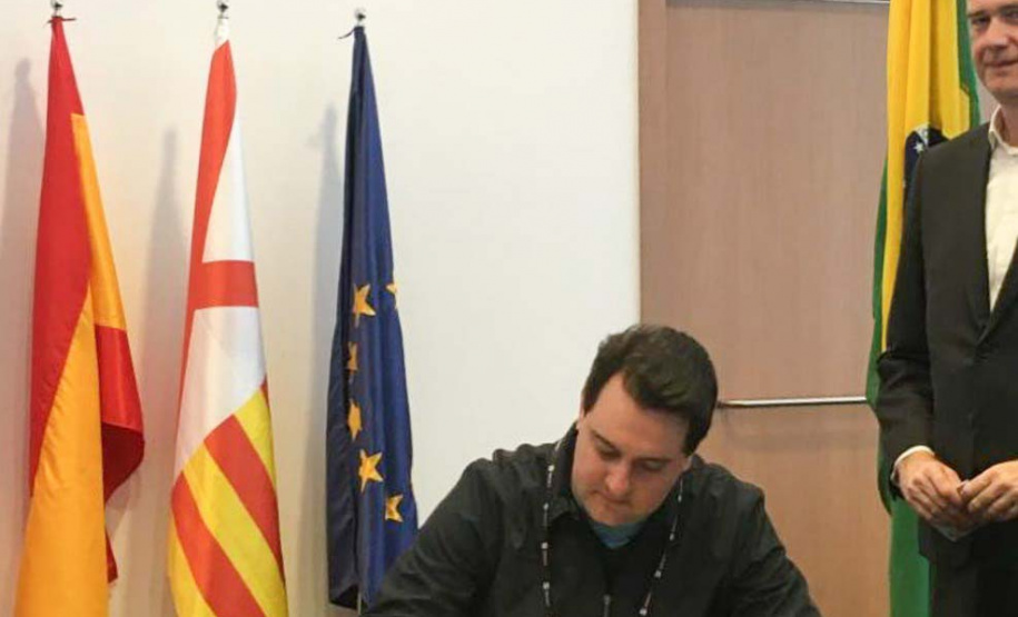 O governador Carlos Massa Ratinho Junior participou nesta quinta-feira (21) da Smart City Expo Barcelona, maior exposição global sobre mobilidade, inovação, desenvolvimento urbano, transformação digital, inclusão e cidades compartilhadas. Em março do ano que vem, a edição brasileira da feira acontecerá em Curitiba.Foto: Divulgação/AEN