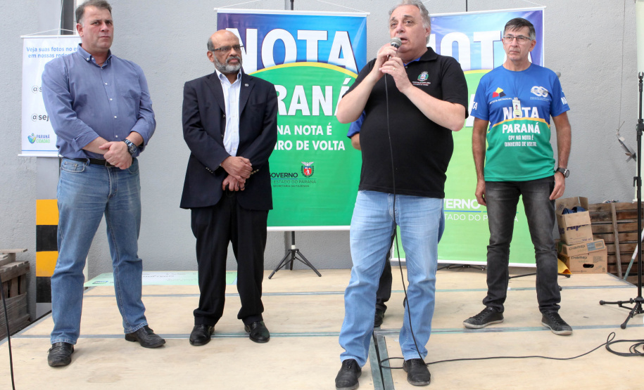 Duas contribuintes e uma entidade assistencial são as ganhadoras do sorteio deste mês do programa Nota Paraná, criado pelo Governo do Estado para atuar na educação fiscal da população paranaense e aumentar a arrecadação da Receita Estadual