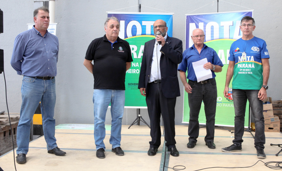 Duas contribuintes e uma entidade assistencial são as ganhadoras do sorteio deste mês do programa Nota Paraná, criado pelo Governo do Estado para atuar na educação fiscal da população paranaense e aumentar a arrecadação da Receita Estadual