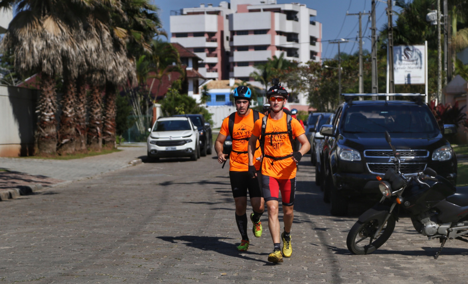 CORRIDA DE AVENTURA - As corridas de aventura são realizadas com equipes. O objetivo da competição é que uma equipe completa cruze a linha de chegada, não necessariamente ao mesmo tempo. Normalmente elas devem ser mistas, formadas por competidores masculinos e femininos.Foto: José Fernando Ogura/AEN
