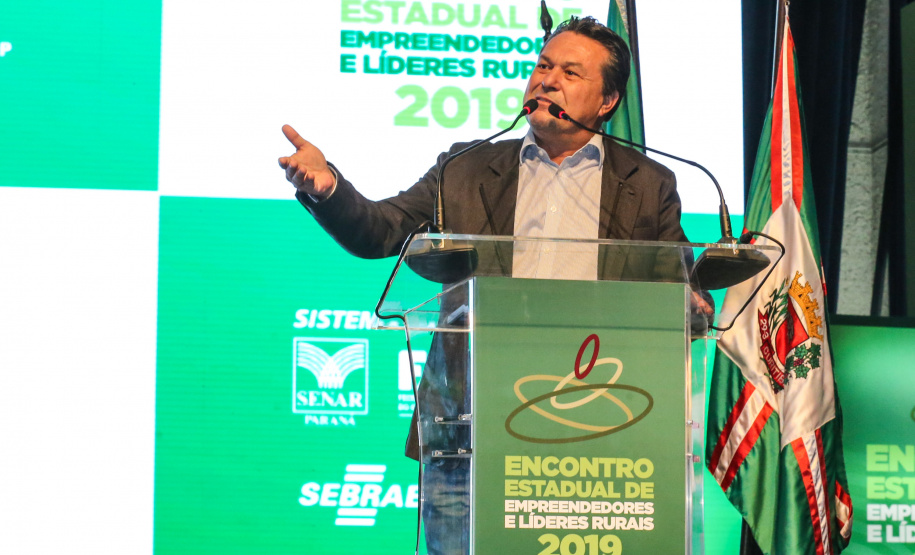 O governador em exercício, Darci Piana participa do Encontro Estadual de Empreendedores e Líderes Rurais no Expotrade Pinhais, na Região Metropolitana de Curitiba. Na foto, o secretário do Desenvolvimento Sustentável e do Turismo, Márcio Nunes. Curitiba, 22/11/2019 - Foto: Geraldo Bubniak/AEN