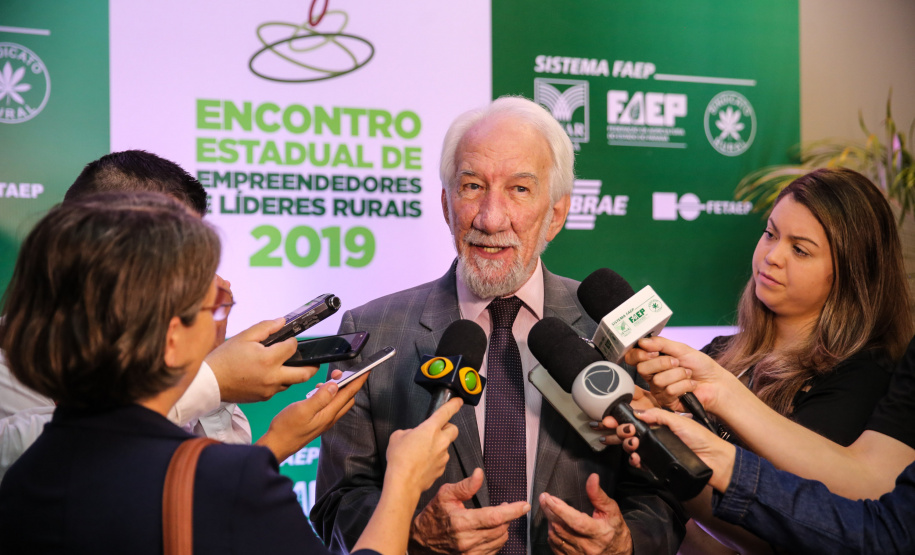 O governador em exercício, Darci Piana participa do Encontro Estadual de Empreendedores e Líderes Rurais no Expotrade Pinhais, na Região Metropolitana de Curitiba. Curitiba, 22/11/2019 - Foto: Geraldo Bubniak/AEN