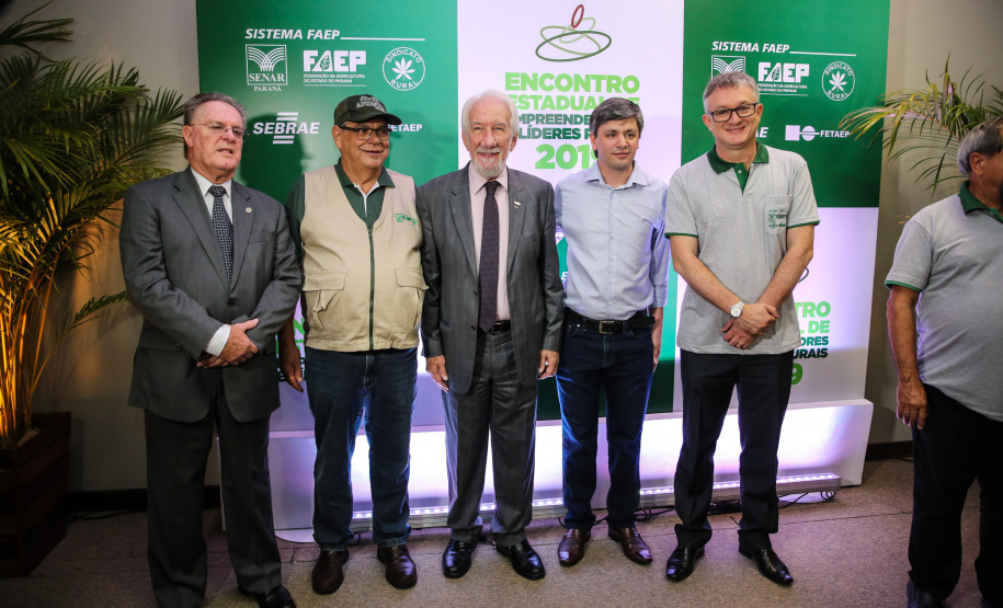 O governador em exercício, Darci Piana participa do Encontro Estadual de Empreendedores e Líderes Rurais no Expotrade Pinhais, na Região Metropolitana de Curitiba. Curitiba, 22/11/2019 - Foto: Geraldo Bubniak/AEN