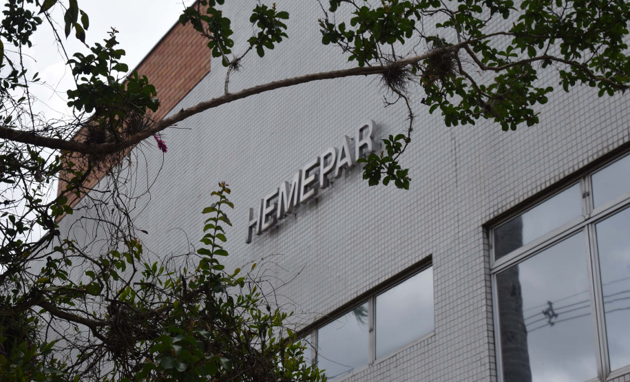A Secretaria de Estado da Saúde celebra nesta segunda-feira (25) o Dia Nacional do Doador de Sangue ressaltando a importância deste ato de amor e solidariedade.

O Hemepar é o órgão responsável no Paraná pela coleta, armazenamento, processamento, transfusão e distribuição de sangue para 385 hospitais públicos, privados e filantrópicos, além de atender 92,8% de leitos SUS no Estado. FOTO: Divulgação/SESA