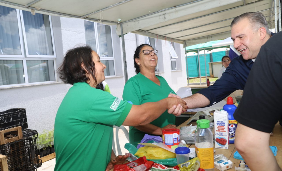 A feira de serviços Paraná Cidadão registrou nesta sexta-feira (22) aproximadamente 14 mil atendimentos em Campo Largo, Região Metropolitana de Curitiba