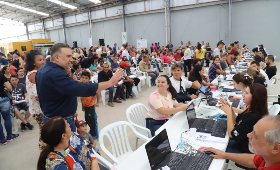 A feira de serviços Paraná Cidadão registrou nesta sexta-feira (22) aproximadamente 14 mil atendimentos em Campo Largo, Região Metropolitana de Curitiba