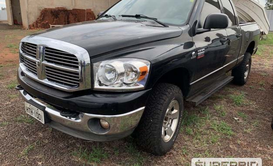 A Secretaria de Estado da Segurança Pública vai promover nesta quinta-feira (28), às 14 horas, no auditório da Polícia Federal em Foz do Iguaçu, o terceiro leilão de veículos apreendidos em processos judiciais envolvendo tráfico de drogas. Serão leiloados 66 veículos, e o evento poderá ser acompanhado em tempo real pela internet (www.marangonileiloes.com.br/senad). Foto: Divulgação/ Superbid